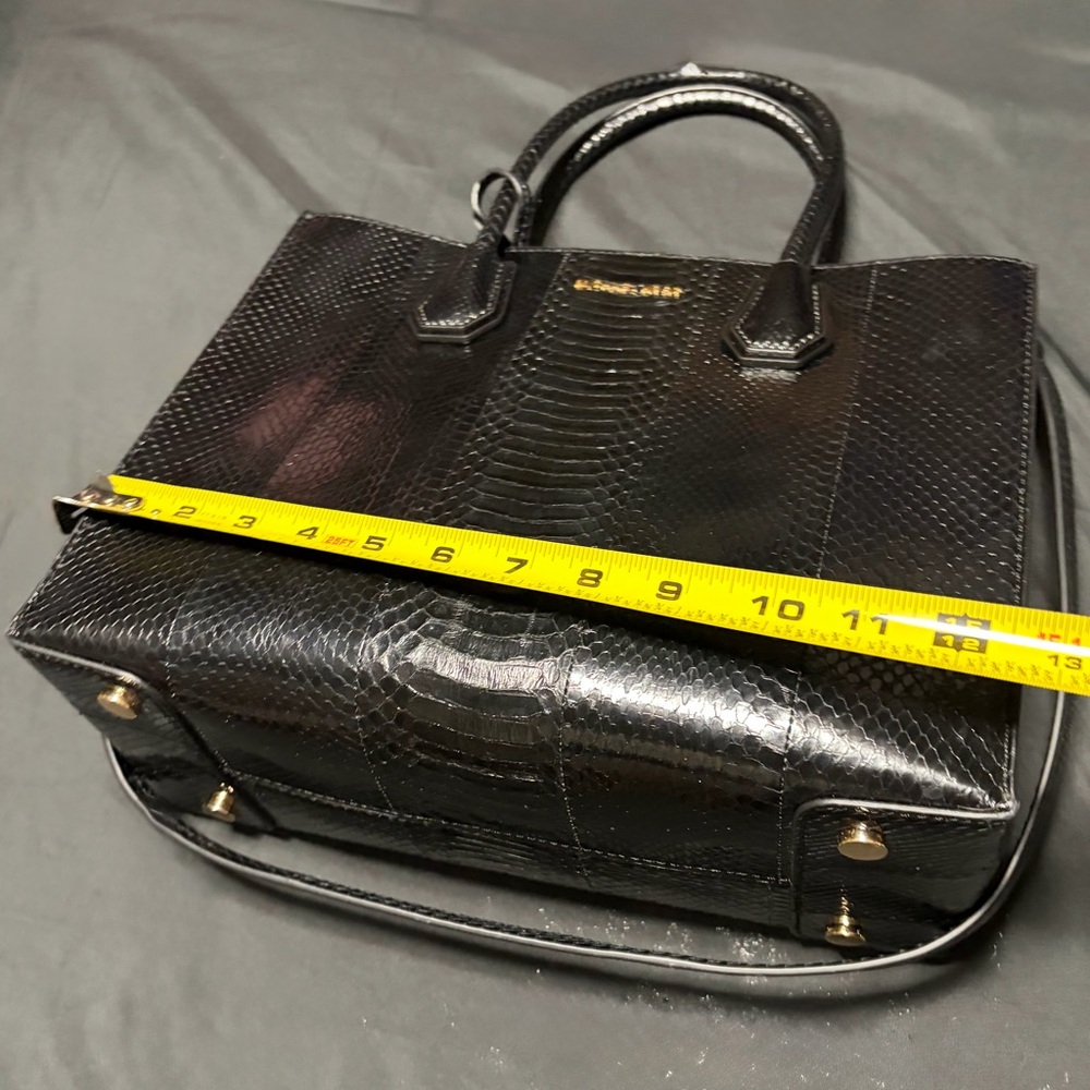 NWT Michael‎ Kors Mercer Black Snakeskin Large Convertible Tote Suede Lining - Picture 14 of 15